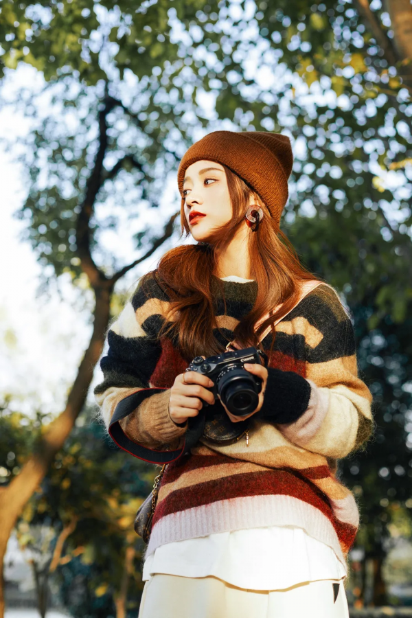 馬丁靴+連衣裙=秋冬王炸組合，顯高顯瘦，時髦慘了