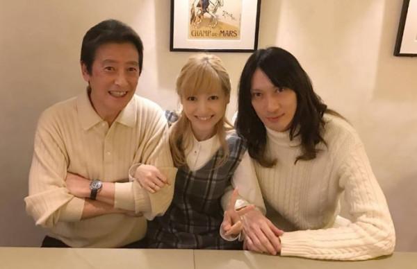 12月份還沒過完，就有10位名人離世，最大85歲，最小23歲