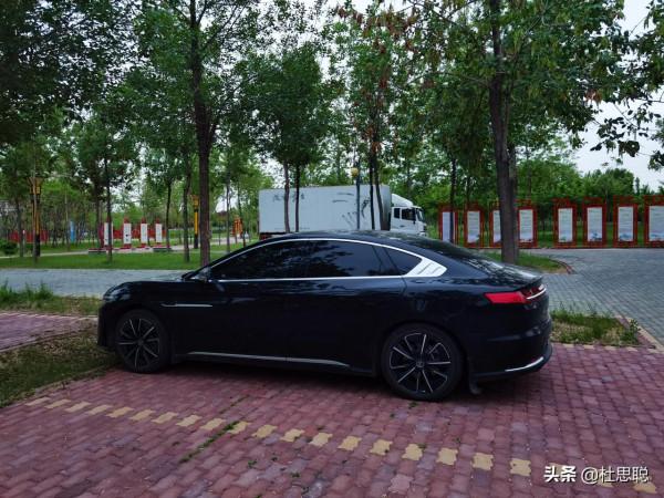 漢EV自駕新疆,烏魯木齊停車7小時收費48,晚上駐車瑪納斯 漢EV自駕新疆,烏魯木齊停車7小時收費48,晚上駐車瑪納斯