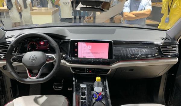 新款途昂X購車手冊,推薦530 V6 四驅極夜限定版 新款途昂X購車手冊,推薦530 V6 四驅極夜限定版