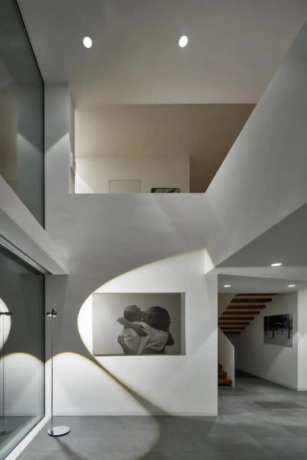 德國高奢燈具品牌Occhio，燈光文化再定義