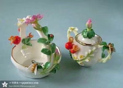 瓷器花樣新玩法,美得讓人目不轉睛。(法藍瓷) 瓷器花樣新玩法,美得讓人目不轉睛。(法藍瓷)