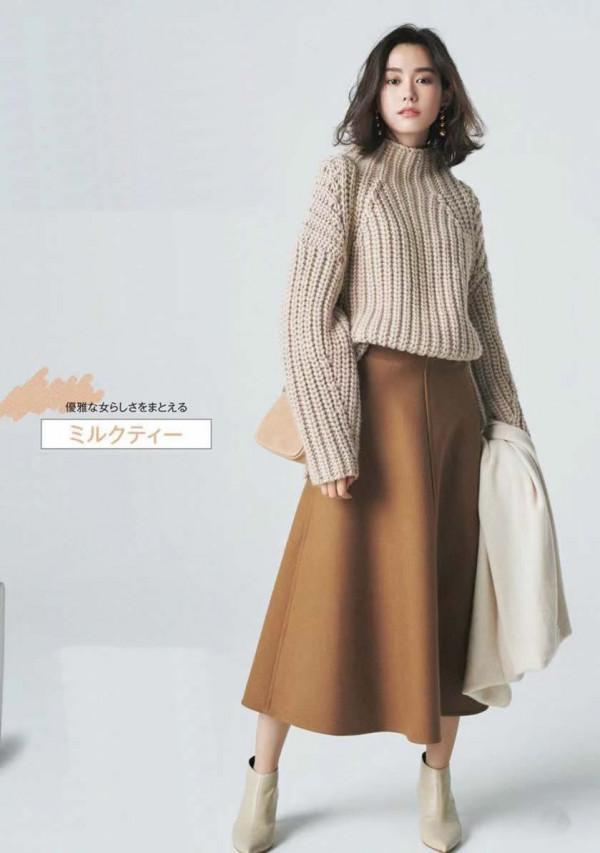 穿“米色毛衣”時,如何顯膚白?3類優雅色穿搭乾貨,秋冬最愛啊 穿“米色毛衣”時,如何顯膚白?3類優雅色穿搭乾貨,秋冬最愛啊