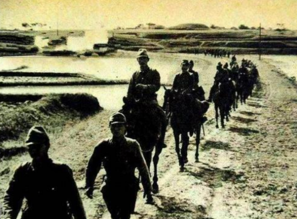 富陽老木匠，為給女兒報仇，將鬼子引入石灰窯，殲滅700人