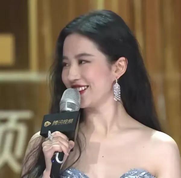 劉亦菲身材發福？她還是那個小龍女嗎