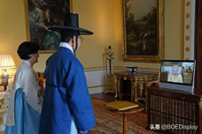 27寸會議屏，英女王也覺得很棒棒