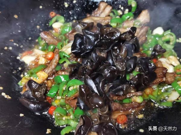 湖南名菜農家一碗香的傳統做法，簡單易學，香辣入味，米飯遭殃