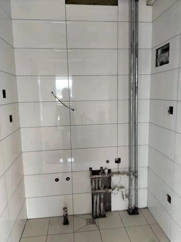 魯商學府200平米新房裝修瓦工實拍，不得不說瓦工師傅手藝很好