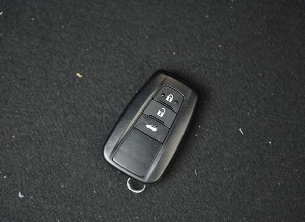 廣汽豐田凌尚：後排空間寬敞度不錯，購車推薦尊貴版