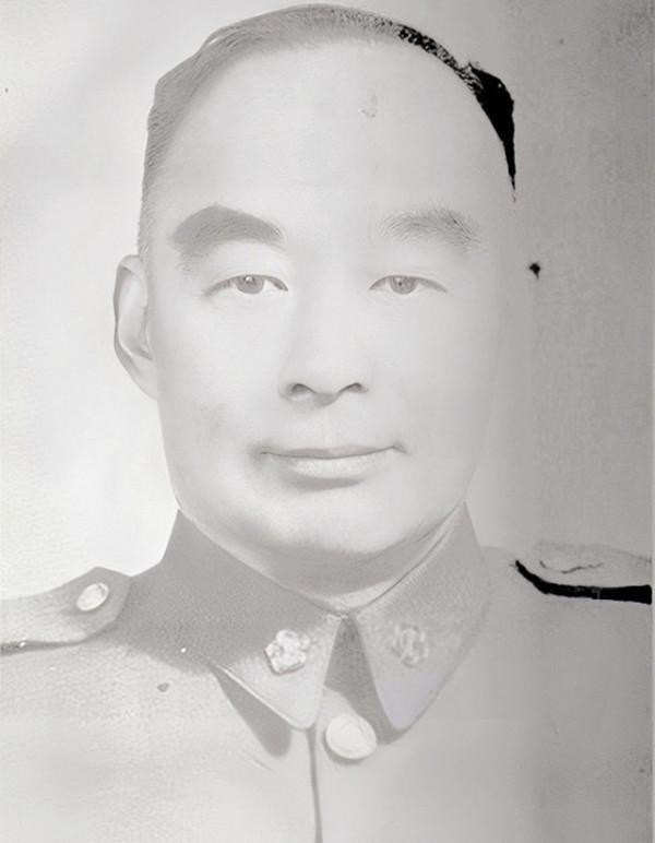 2001年，朱鎔基看了央視一檔節目後，立即趕往醫院看望特工熊向暉