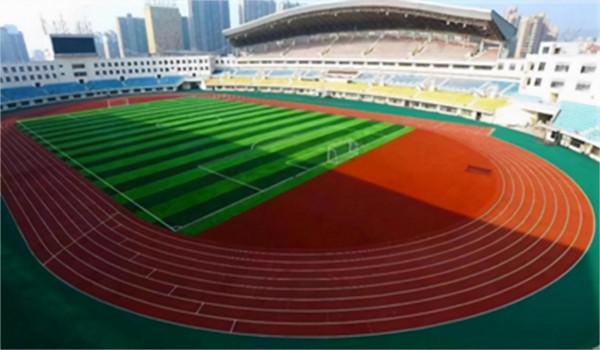 運動場為什麼都是南北朝向的？