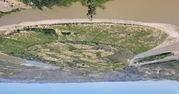 乾坤灣喜劇——沿黃旅行遊記 乾坤灣喜劇——沿黃旅行遊記