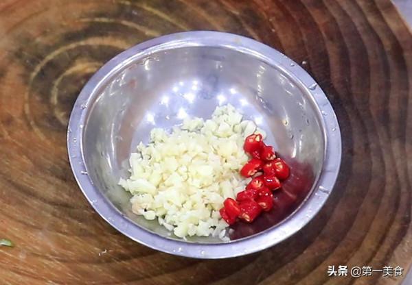 蠔油菜心怎麼做?廚師長分享一招,清脆爽口,色澤翠綠又入味 蠔油菜心怎麼做?廚師長分享一招,清脆爽口,色澤翠綠又入味