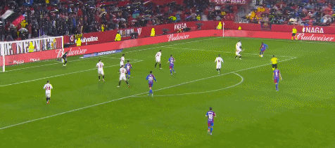 西甲-巴塞羅那1-1十人塞維利亞 拉基蒂奇助攻反戈舊主 登貝萊失絕殺 西甲-巴塞羅那1-1十人塞維利亞 拉基蒂奇助攻反戈舊主 登貝萊失絕殺