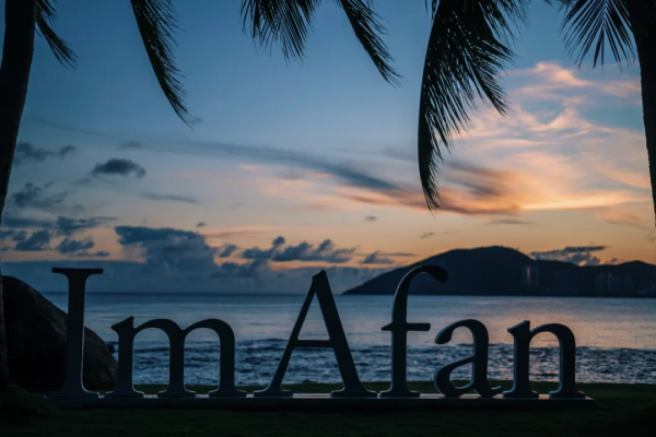 依山傍海獨享一灣,這家扇子酒店讓我錯覺是又回到了東南亞 依山傍海獨享一灣,這家扇子酒店讓我錯覺是又回到了東南亞