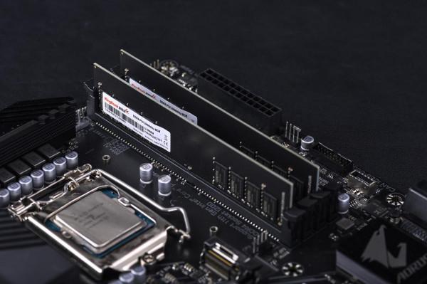 DDR4過時嗎？十二代酷睿照樣用，金百達國芯記憶體試玩