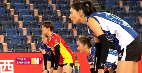 遼寧一傳慘不忍睹，仲慧大力跳發一輪帶走，石冰彤遭主帥靈魂拷問