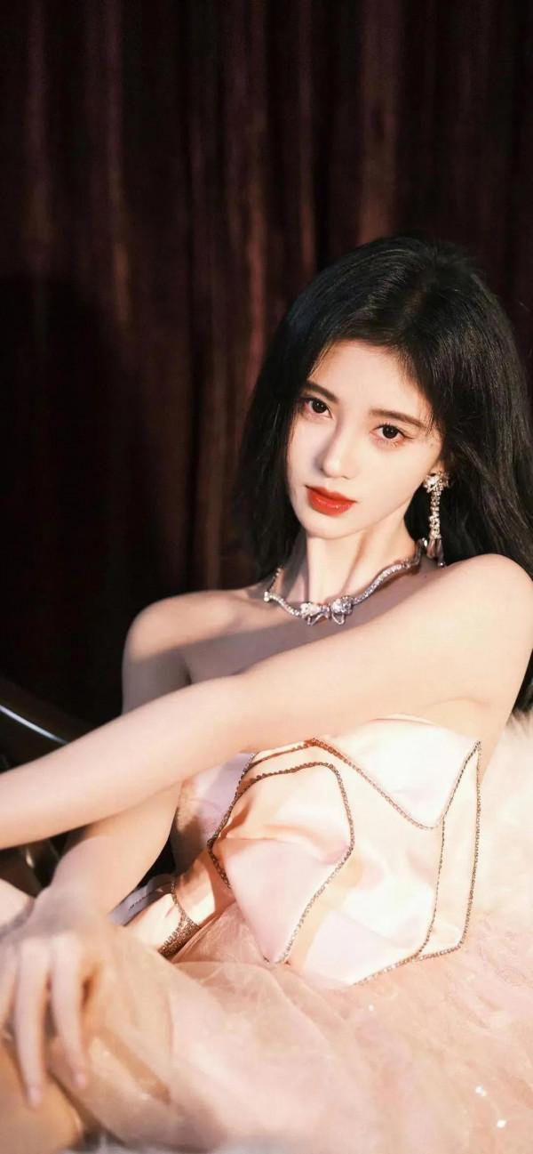 鞠婧禕桌布精選