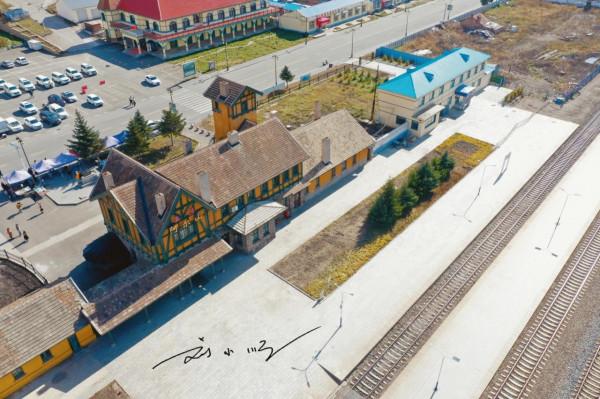 內蒙古這個火車站，面積僅20平方米，卻被稱為“中國最美火車站”