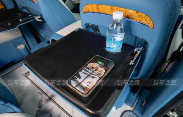 傳祺M8改裝案例 海軍藍內飾定製化改裝 傳祺M8改裝案例 海軍藍內飾定製化改裝