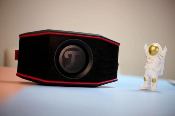 當三防顏王遇上頂級低音——德斐爾小魔盒RocksterGo輕體驗 當三防顏王遇上頂級低音——德斐爾小魔盒RocksterGo輕體驗