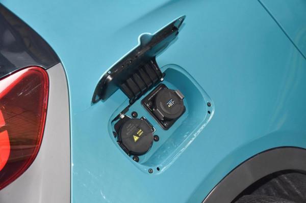 小螞蟻：3門4座兩廂車，續航301km，外觀討喜