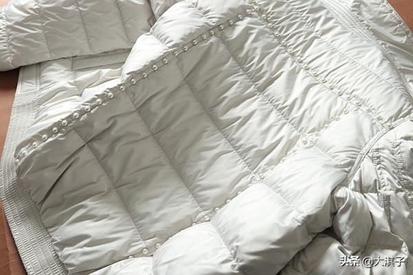 翻領鵝絨夾克羽絨服~很少見的版，氣質很重工