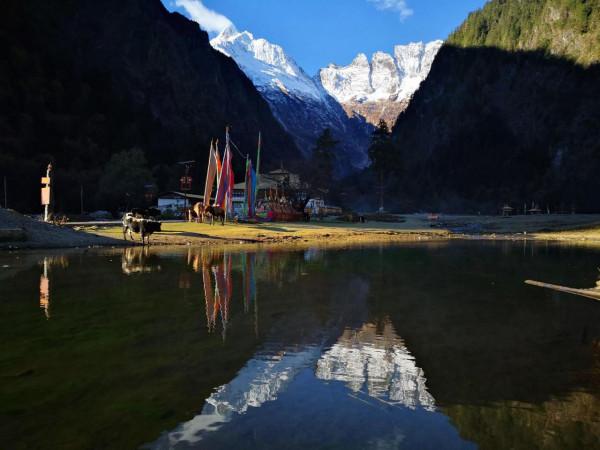 梅里雪山腳的世外桃源雨崩之旅第五天一一尼農峽谷 梅里雪山腳的世外桃源雨崩之旅第五天一一尼農峽谷