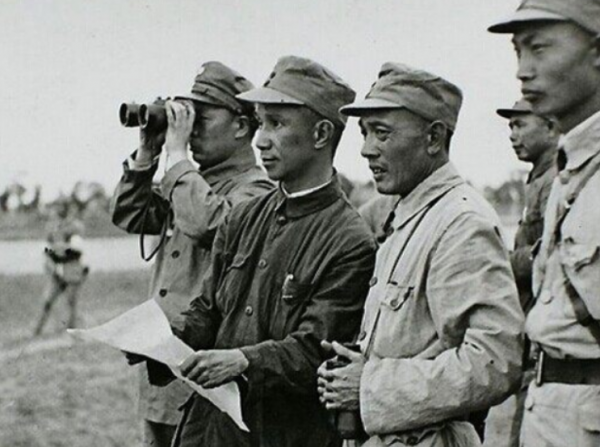 粟裕逝世，宋時輪前來弔唁，為何感慨：感激粟裕同志三次力保我？