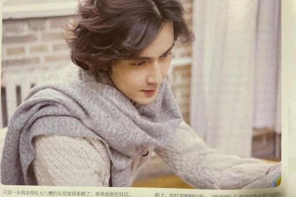 鞠婧禕9年前舊照被扒!以前的“書模”也太好看了吧 鞠婧禕9年前舊照被扒!以前的“書模”也太好看了吧