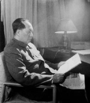 毛主席為何3次參觀故宮城牆，卻不肯踏入故宮半步？背後有何隱情