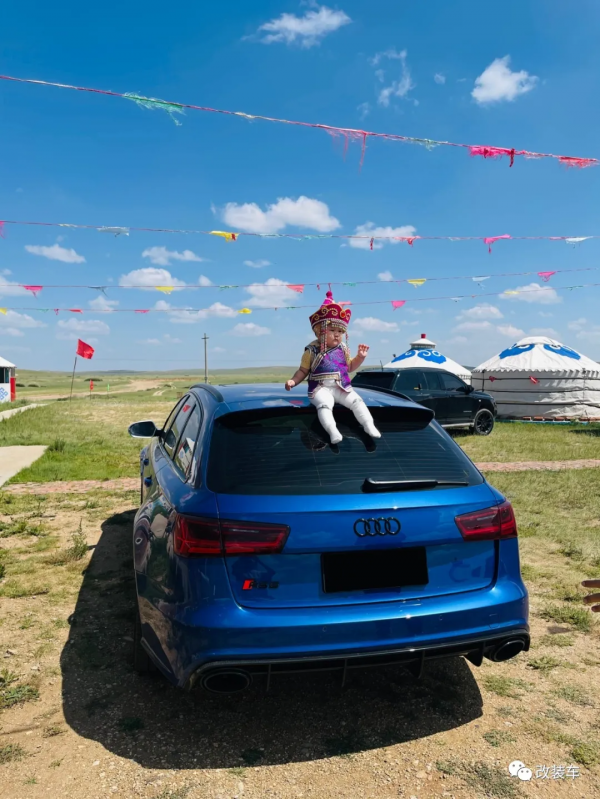 保時捷車主為了帶娃再添奧迪RS6，給孩子一個完美的童年