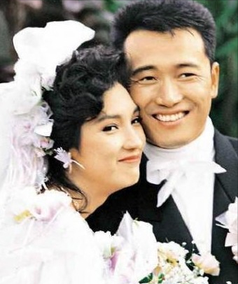 80年代6對明星夫妻合影，有的還是姐弟戀，他們為何能相伴到老？