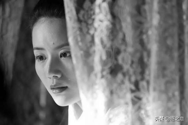 清代奇案：因愚昧攜妻遠行，輕信朋友被謀財奪妻，一番曲折終雪冤