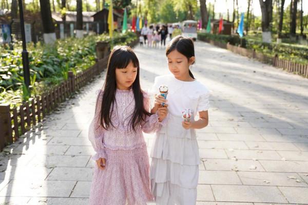 “國民女神”趙子琪：24歲主持春晚，35歲嫁億萬富商，38歲生二胎