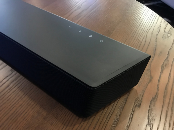 不到一千元，把賽場搬回家！飛利浦B5706迴音壁體驗