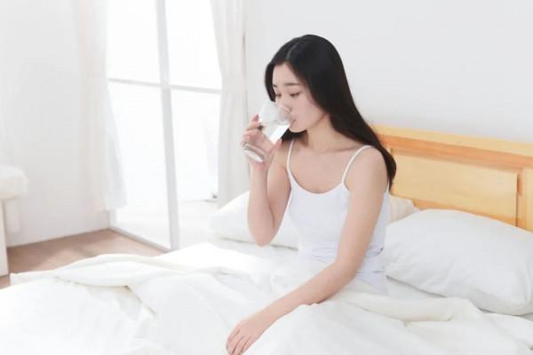 一口熱水喝掉5000多元?關於喝水的6個真相 一口熱水喝掉5000多元?關於喝水的6個真相