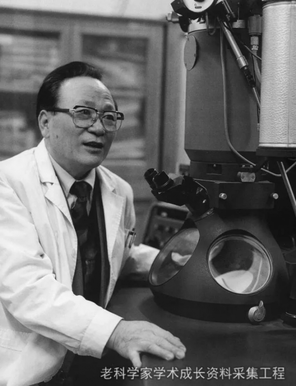 病毒面前,他們都是鐵甲戰士 病毒面前,他們都是鐵甲戰士