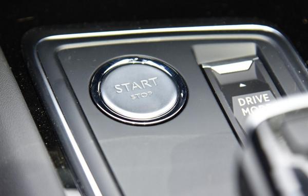 東風標緻508L配置解讀，法系中型旗艦轎車，實力表現如何