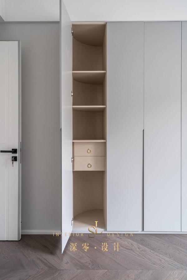 櫃體代替牆體,向主臥借空間,哪怕次臥再小,也能騰出一面大衣櫃 櫃體代替牆體,向主臥借空間,哪怕次臥再小,也能騰出一面大衣櫃