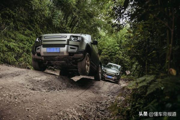 新車|短軸優劣勢明顯,但仍不妨礙有人喜歡它,試駕路虎衛士90 新車|短軸優劣勢明顯,但仍不妨礙有人喜歡它,試駕路虎衛士90