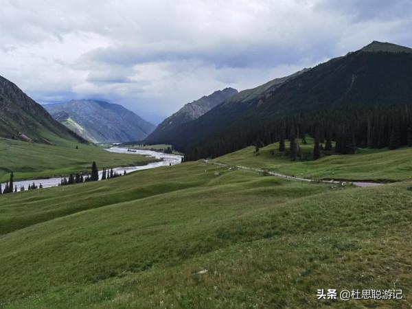 漢EV自駕新疆伊犁，乘坐區間車逛昭蘇打卡點夏塔景區