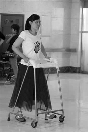 張麗莉為救學生痛失雙腿,8次手術2次過鬼門關,如果重來會怎麼選 張麗莉為救學生痛失雙腿,8次手術2次過鬼門關,如果重來會怎麼選