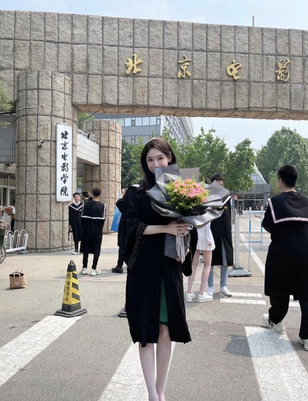 22歲北影女生放棄明星夢!增重20斤入伍當火箭軍,英姿颯爽顏值高 22歲北影女生放棄明星夢!增重20斤入伍當火箭軍,英姿颯爽顏值高