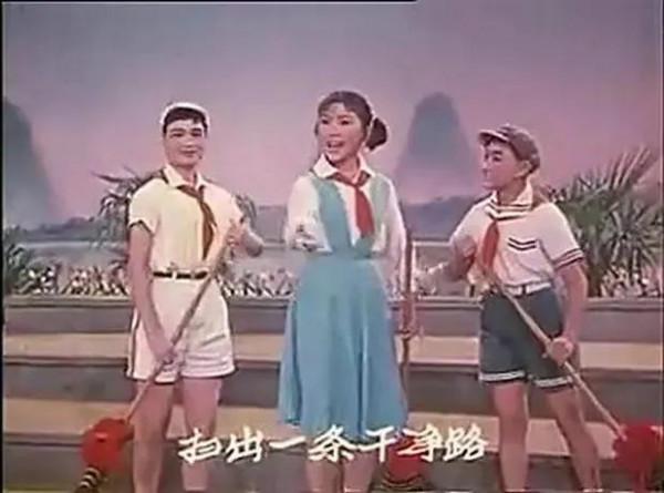 老電影（0542）《三朵小紅花》北京電影製片廠（1965）劇照欣賞