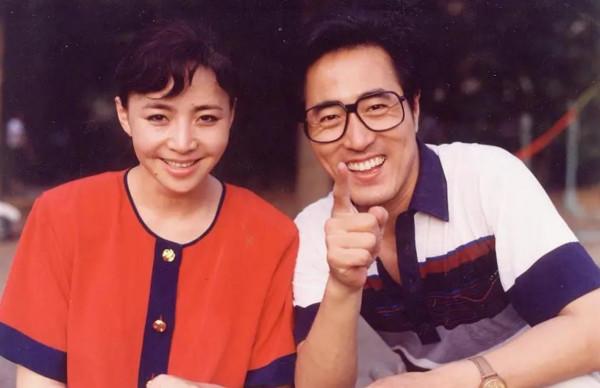 楊立新：父親和哥哥很早離世，德藝雙馨的他有兩大煩惱