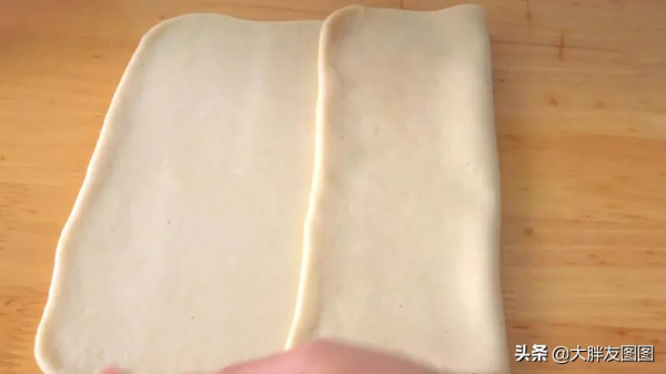 揭秘!法式小麵包的做法!太簡單了,有手就行 揭秘!法式小麵包的做法!太簡單了,有手就行