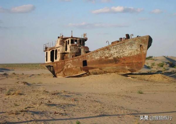 烏茲別克最小的州&mdash;花拉子模州，在伊姆河下游，州府烏爾根奇