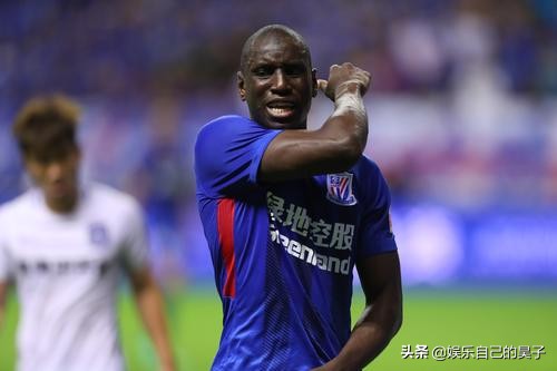 再見青春!盤點2021年九大退役足球運動員,看看誰讓你最不捨 再見青春!盤點2021年九大退役足球運動員,看看誰讓你最不捨