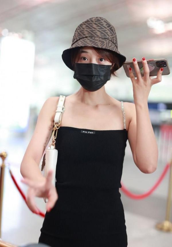 女孩子真該向藍盈瑩學習,不僅鍛鍊身體,還要增強自己的時尚感 女孩子真該向藍盈瑩學習,不僅鍛鍊身體,還要增強自己的時尚感